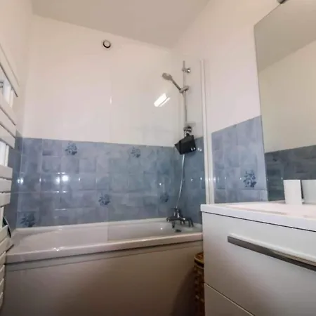 Apartment Ste Cecile Camiers